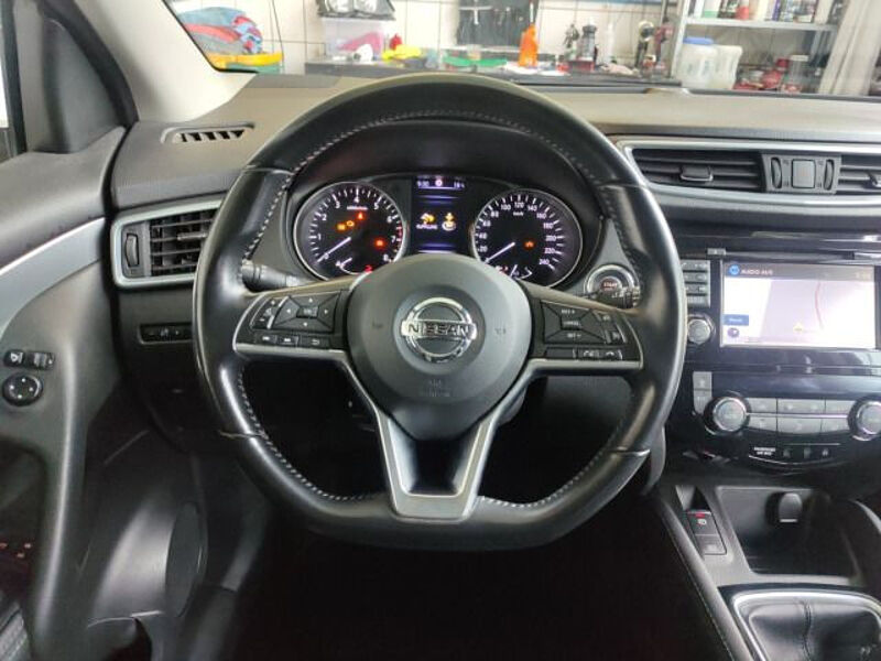 Nissan Qashqai N-Connecta AHK Navi Sitzheizung