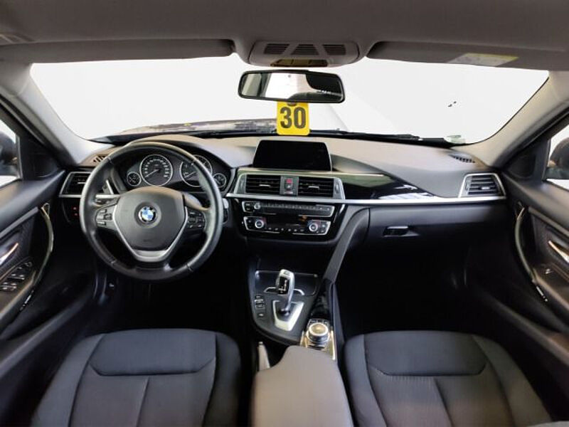 BMW 320 3er - 320 d Advantage Navi Klima