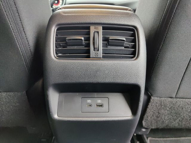 Nissan Qashqai N-Connecta Frontscheibenheizung Navi Klima